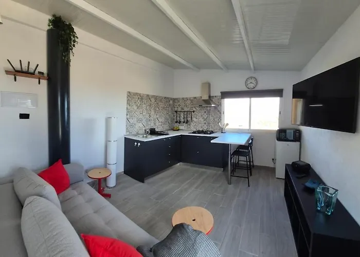 펜션 Cozy House With Terrace And Beautiful Ocean Views *