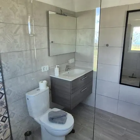 Semesterbostad Cozy House With Terrace And Beautiful Ocean Views *