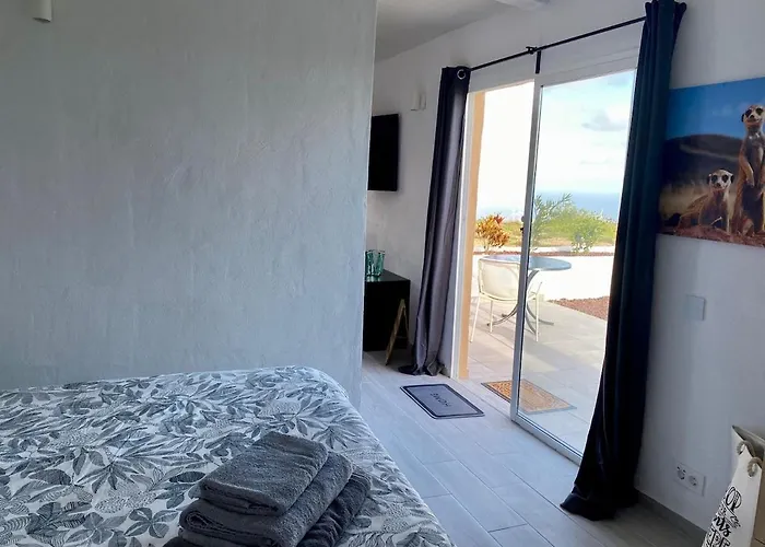 Cozy House With Terrace And Beautiful Ocean Views Casa de Férias